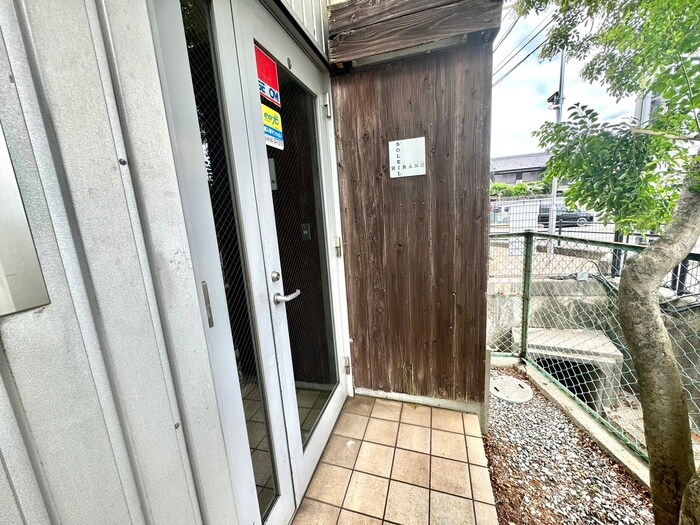 エントランス部分 ソレイユ平野