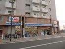 ローソン京阪牧野駅前店(コンビニ)まで356m 資生ハイツ
