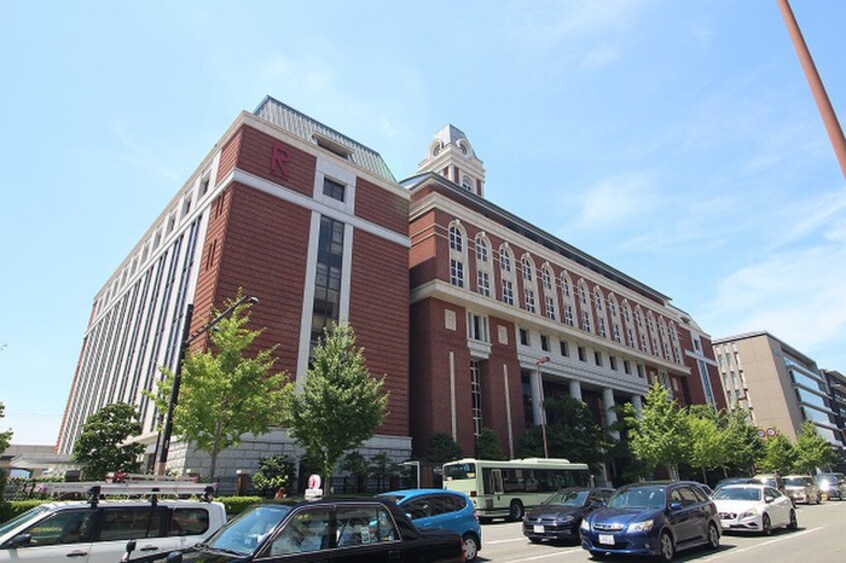 立命館大学朱雀キャンパス(大学/短大/専門学校)まで290m プチフラット三条
