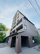 アクティ綾小路の外観