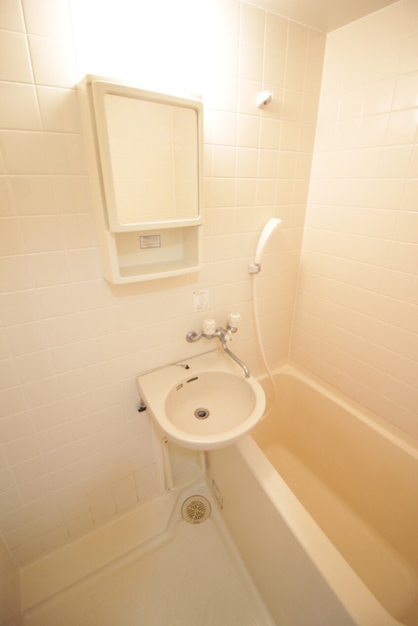 バス／シャワールーム等 エトール市川Ⅵ