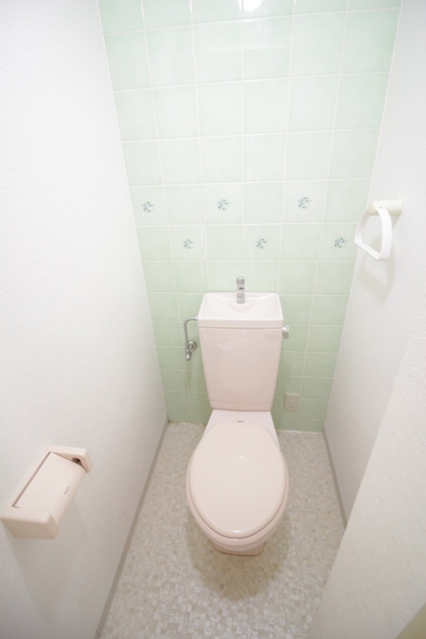 トイレ エトール市川Ⅵ