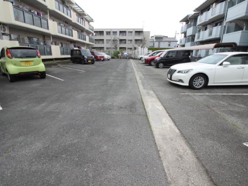 駐車場 ﾊｲﾂ中村１ＳＴ