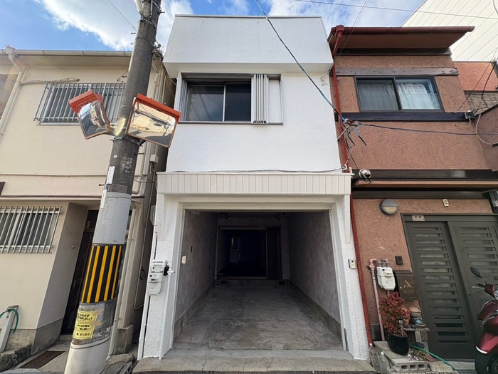 駐車場 ﾃﾞｻﾞｲﾝﾘﾌｫｰﾑｶﾞﾚｰｼﾞﾊｳｽ