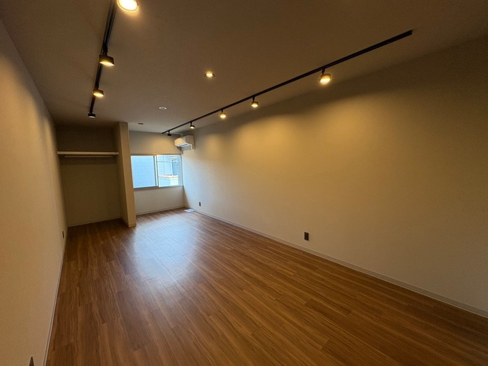 居室 ﾃﾞｻﾞｲﾝﾘﾌｫｰﾑｶﾞﾚｰｼﾞﾊｳｽ