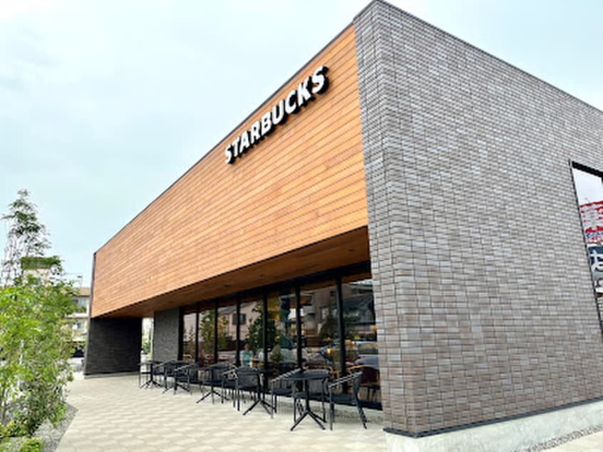 スターバックスコーヒー近鉄久宝寺口南店(その他飲食（ファミレスなど）)まで400m ﾃﾞｻﾞｲﾝﾘﾌｫｰﾑｶﾞﾚｰｼﾞﾊｳｽ