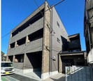 エヌエムキャトフヴァンオンズの外観