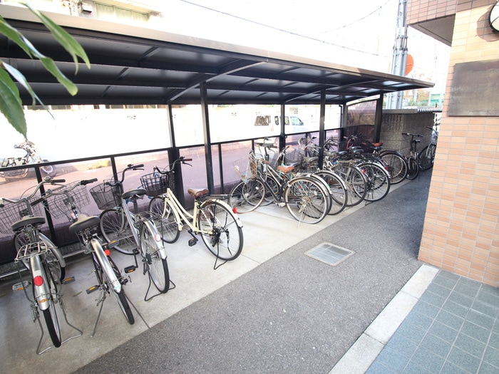 駐輪場 ラグーン・フライト新大阪