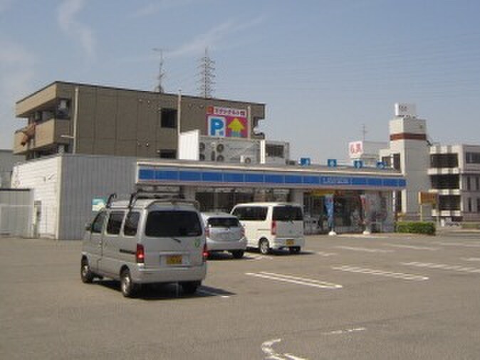 ローソン(コンビニ)まで240m ヴィラアイリスＡ棟