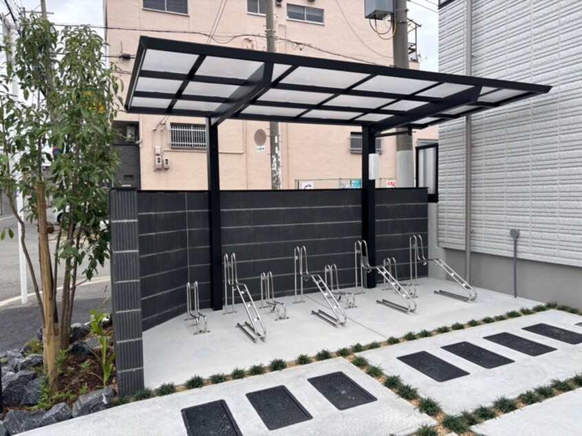 駐輪場 オークメゾン加美