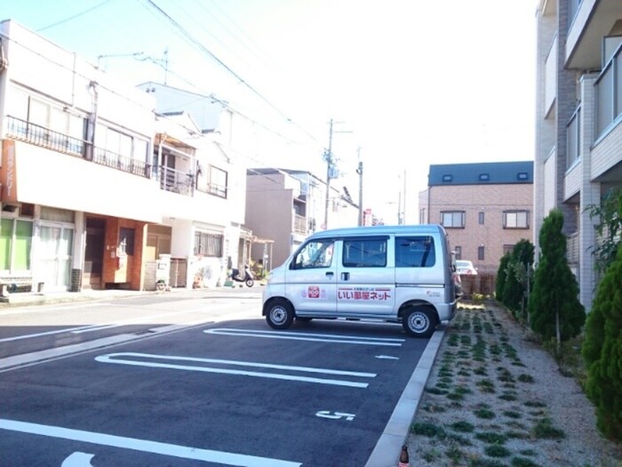 駐車場 メゾン中田出井