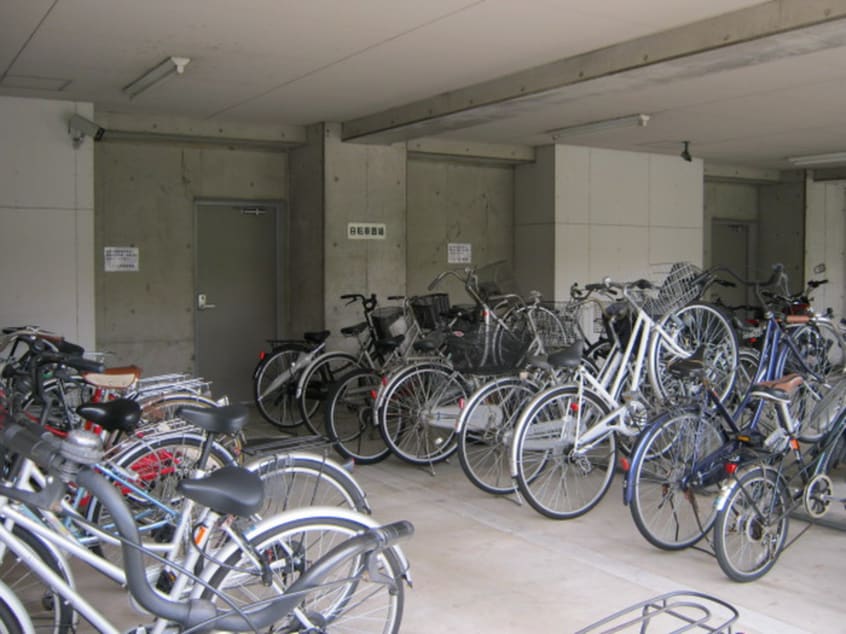 駐輪場 メゾン野田