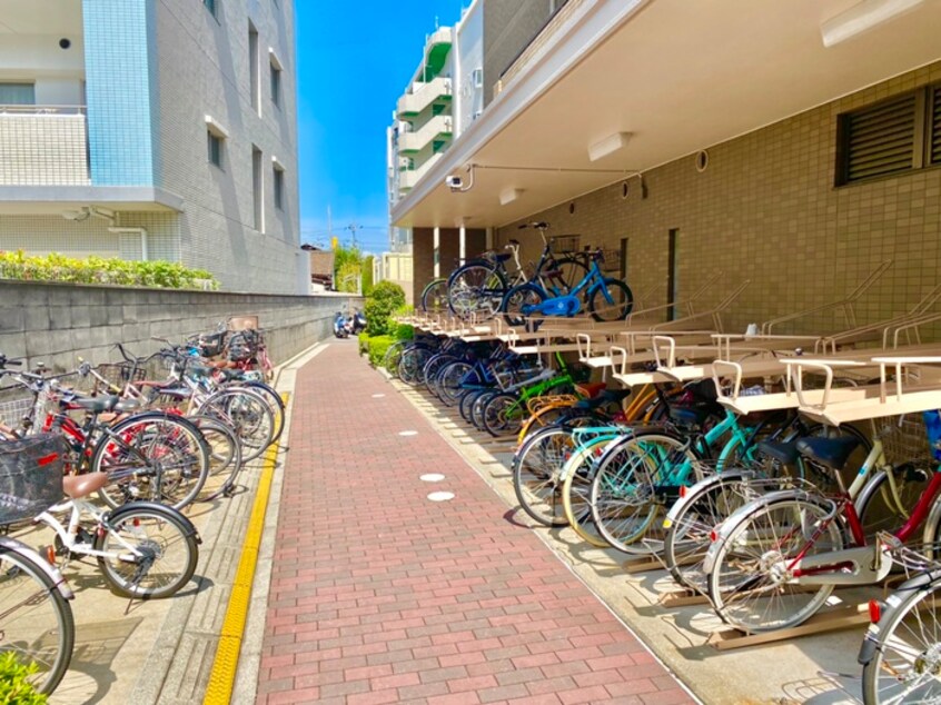 駐輪場 サン・コーポラス小阪