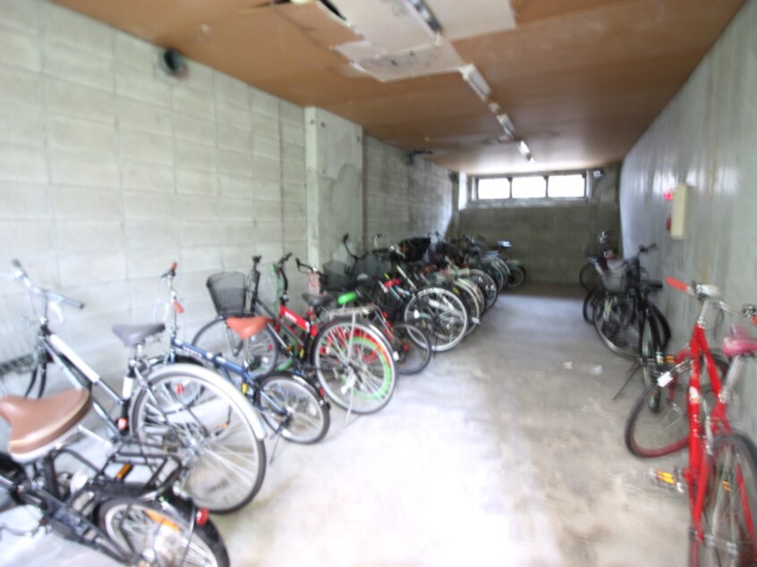 駐輪場 デイズ桜川Ⅱ