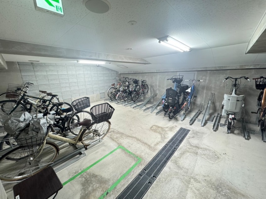 駐輪場 ｲｰｸﾞﾙｺｰﾄ烏丸御池ﾙ･ｼｴﾙ(405)