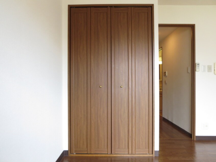 収納 フォンテ－ヌ上野芝