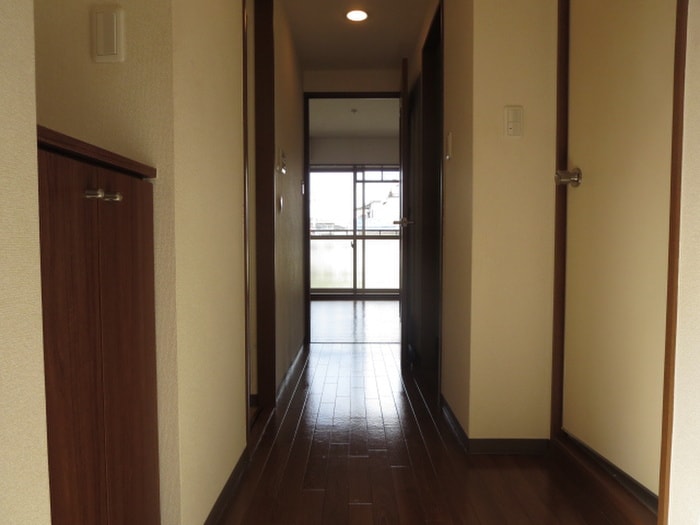 廊下 フォンテ－ヌ上野芝