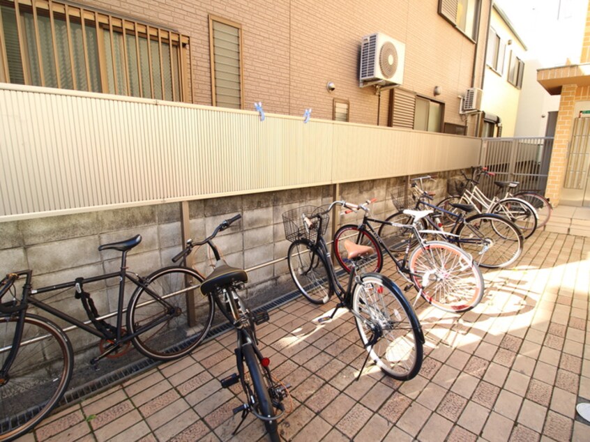 駐輪場 プルス新北野