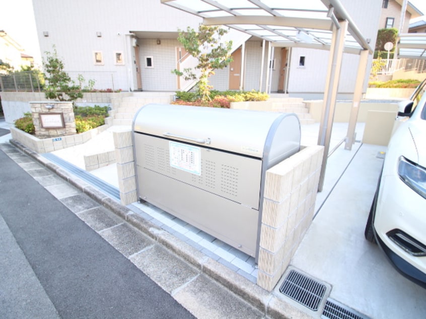 建物設備 Luciole　山本
