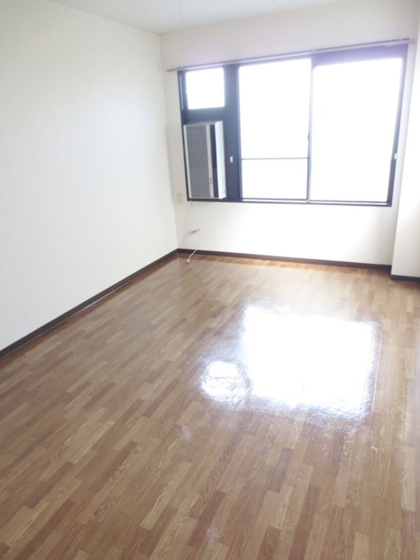 居室 ＮＲハイツ