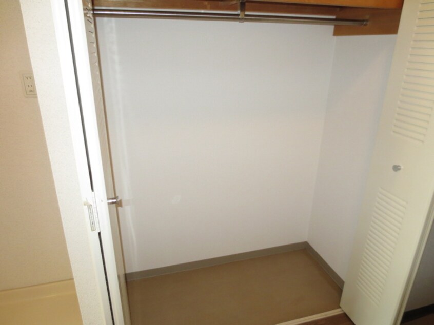 収納 ＡＤＯＲＥＲ