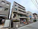 ヒュ－マンズウェル城南館の外観
