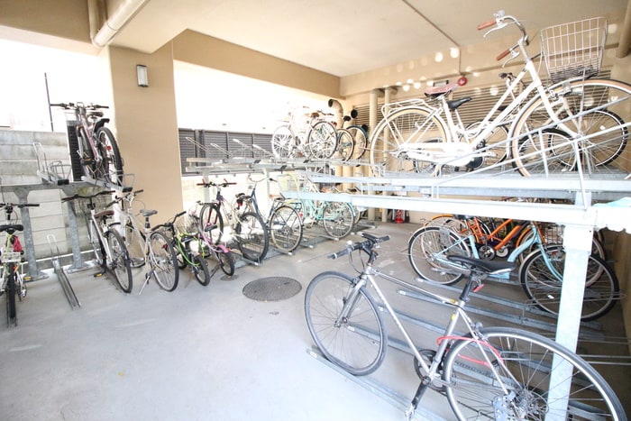 駐輪場 VAIL京都御苑