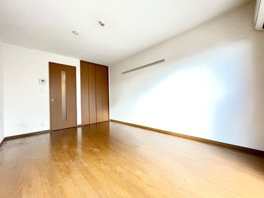 居室 ラクロス桃山御陵