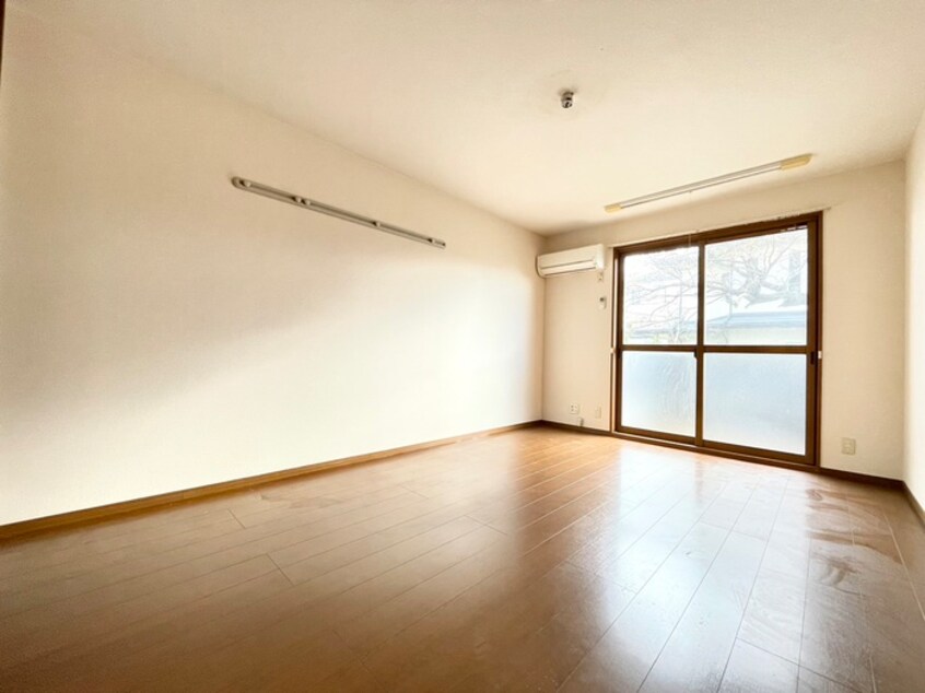 居室 ラクロス桃山御陵