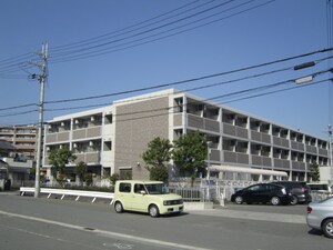 ﾉｲﾚｰﾍﾞﾝ古曽部