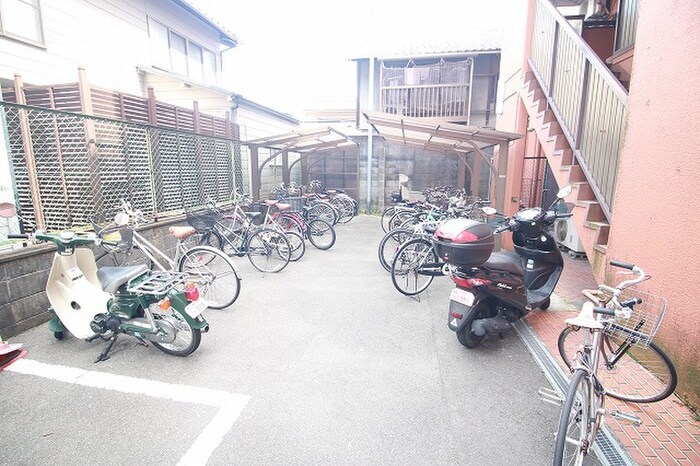 駐輪場 メゾンフォンテ－ヌ