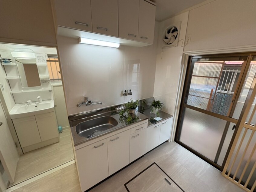 キッチン ねこざんまい～ネコと暮らす家～