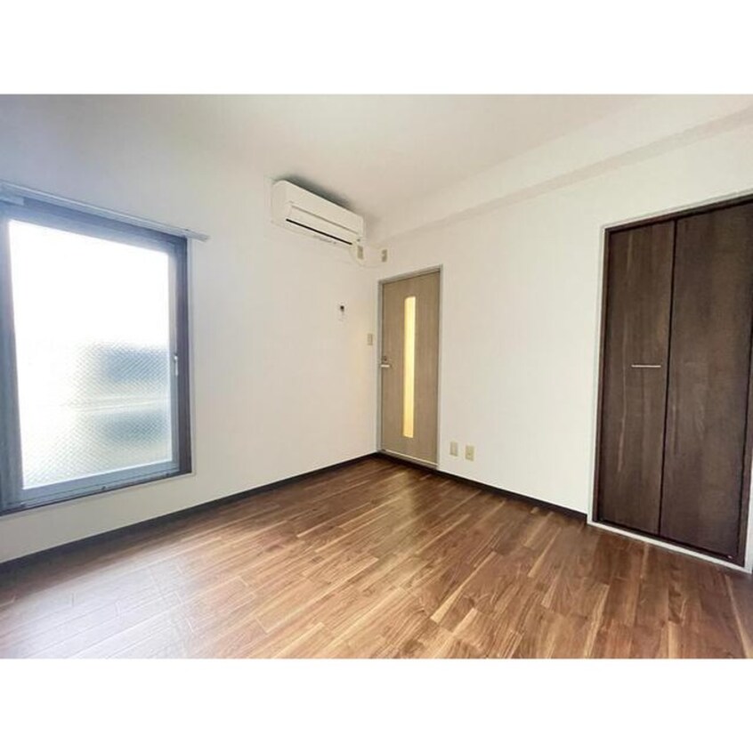 居室 六龍苑岡町