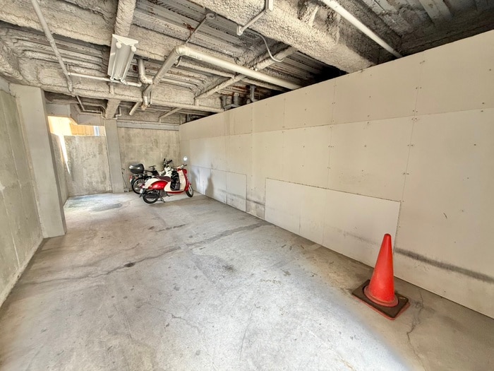 駐輪場 マンション賀園