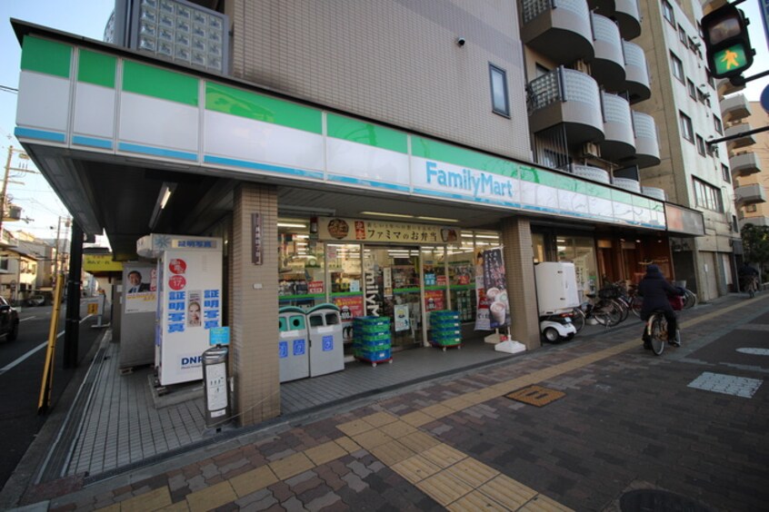 ファミリーマート長居4丁目店(コンビニ)まで200m ＯＰＵＳＲＯＳＡ