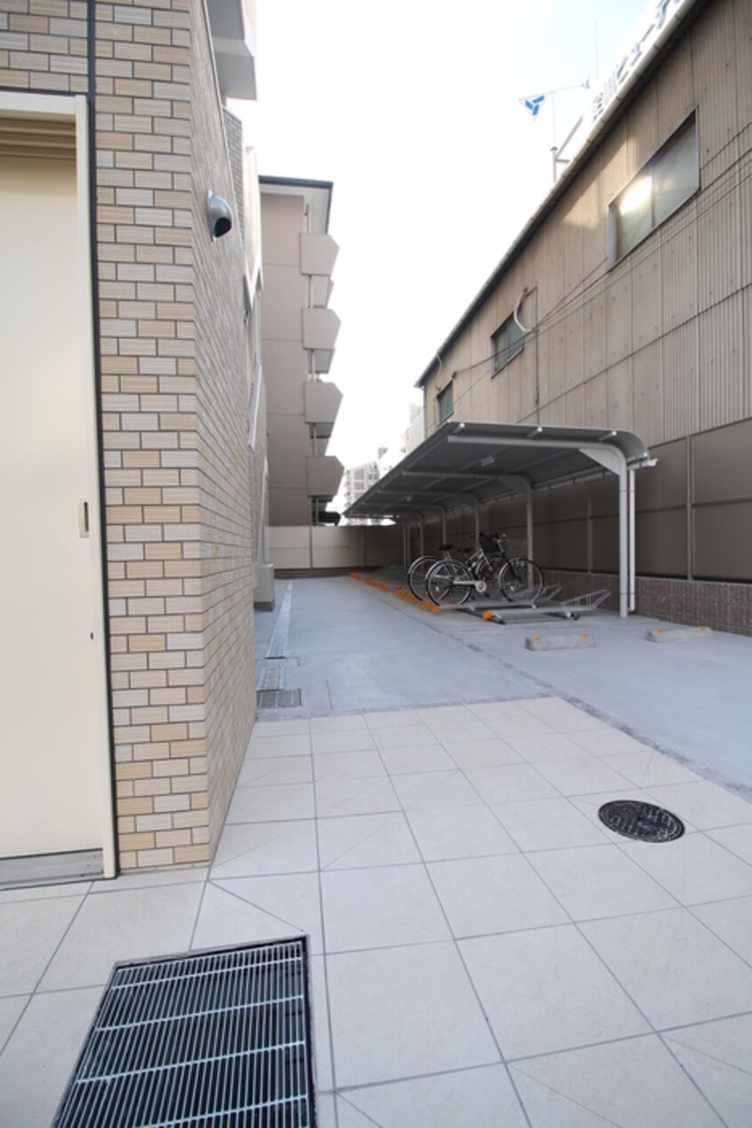 駐輪場 クローバー・メゾン江坂