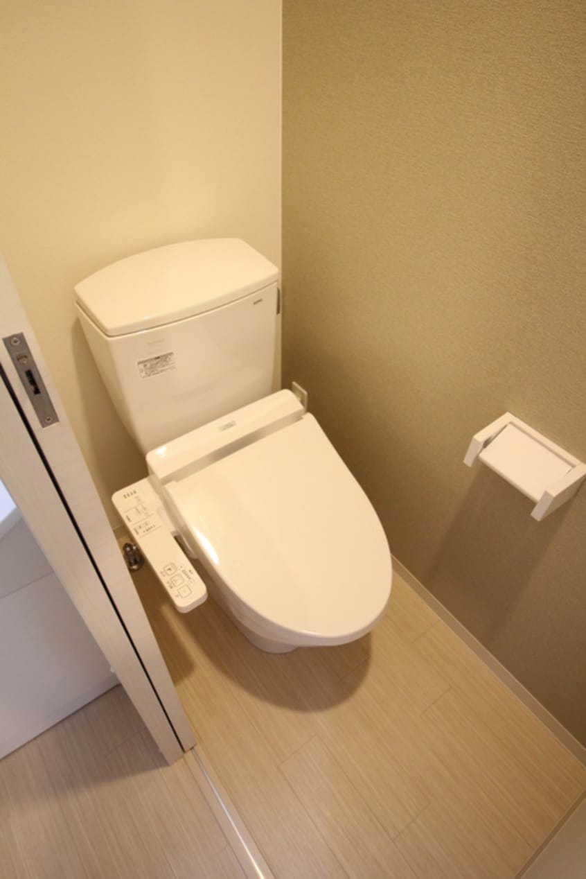 トイレ クローバー・メゾン江坂