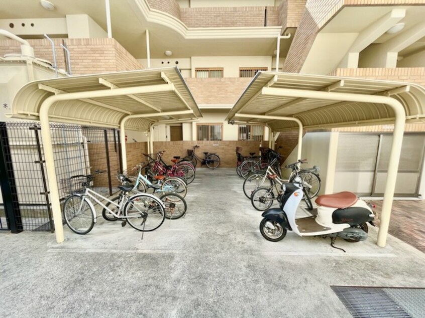 駐輪場 プレジ－ル