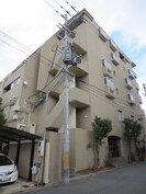 レヴィア北白川の外観