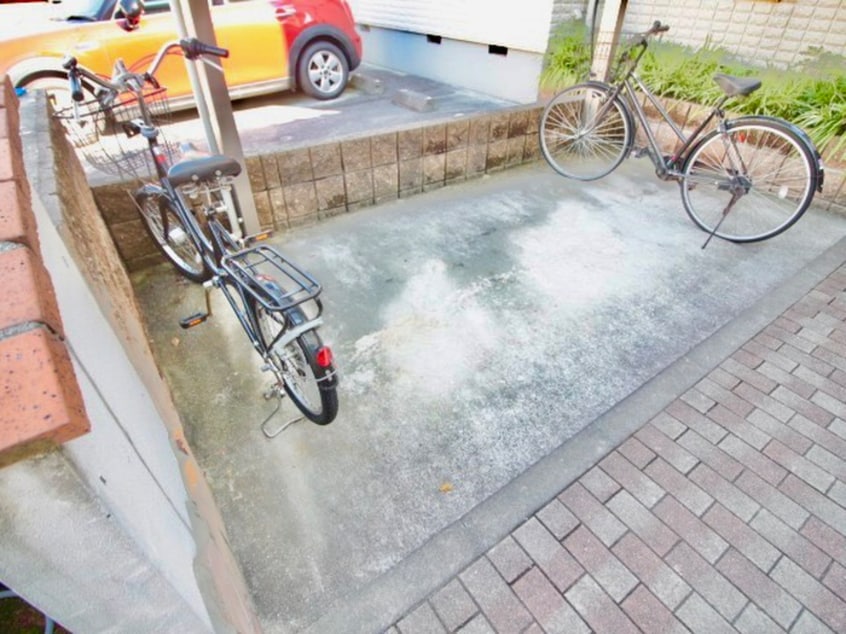 駐輪場 ヘリテージ学文殿