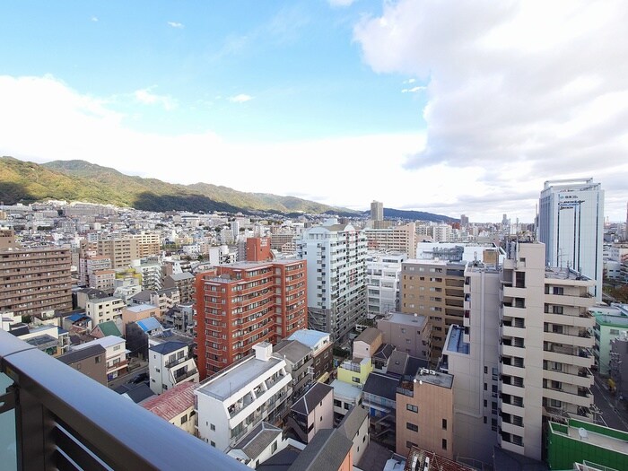 室内からの展望 プレジオ日暮通