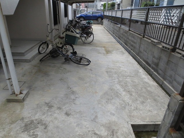 駐輪場 メゾン下沢