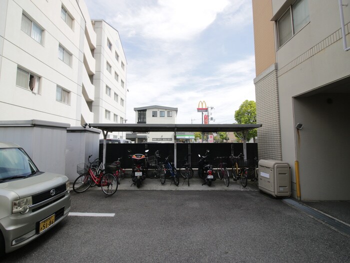 駐輪場 大西ビル