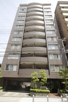 難波パ－クハウスの外観