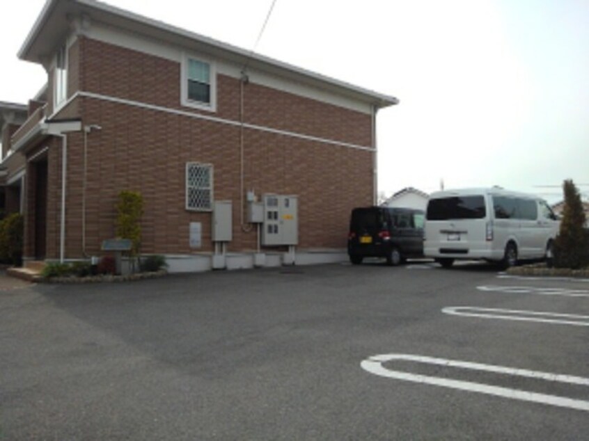 駐車場 ブル－メ
