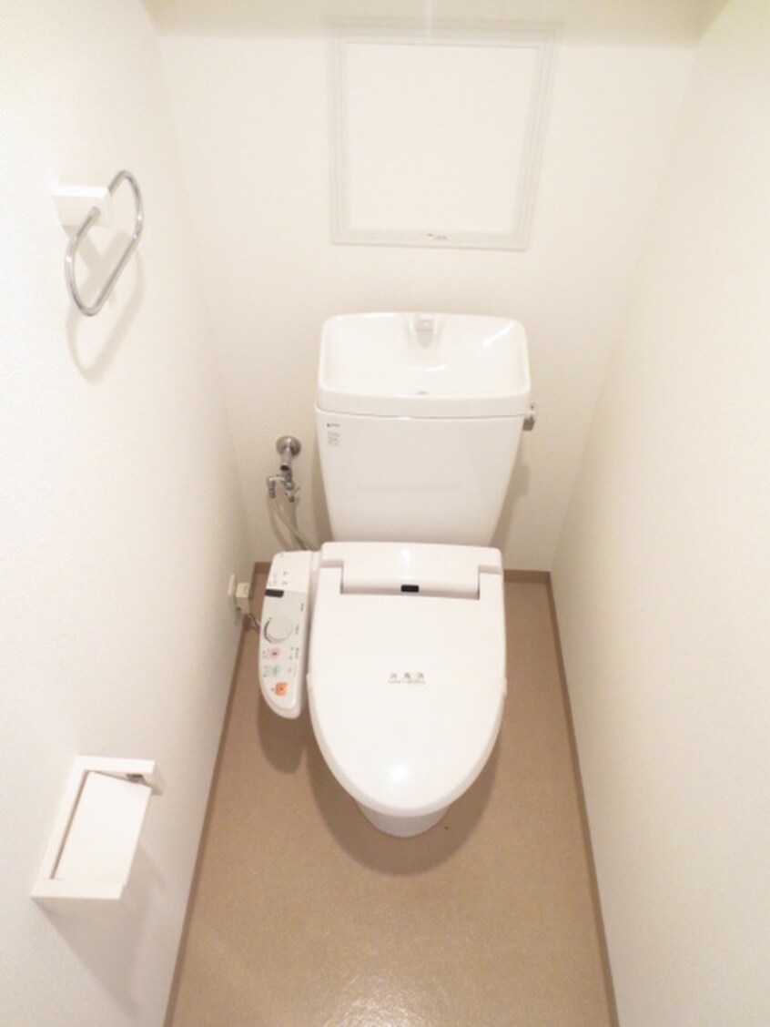 トイレ ＬＡＣＡＳＡ南桜塚