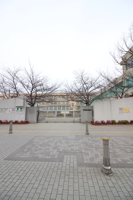 堺市立熊野小学校(小学校)まで365m シティコ－ト北瓦町