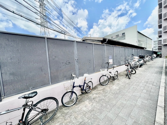 駐輪場 ロイヤルクレスト