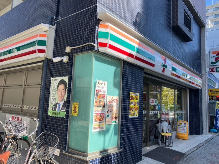 セブンイレブン(コンビニ)まで100m メゾンルミエ－ル