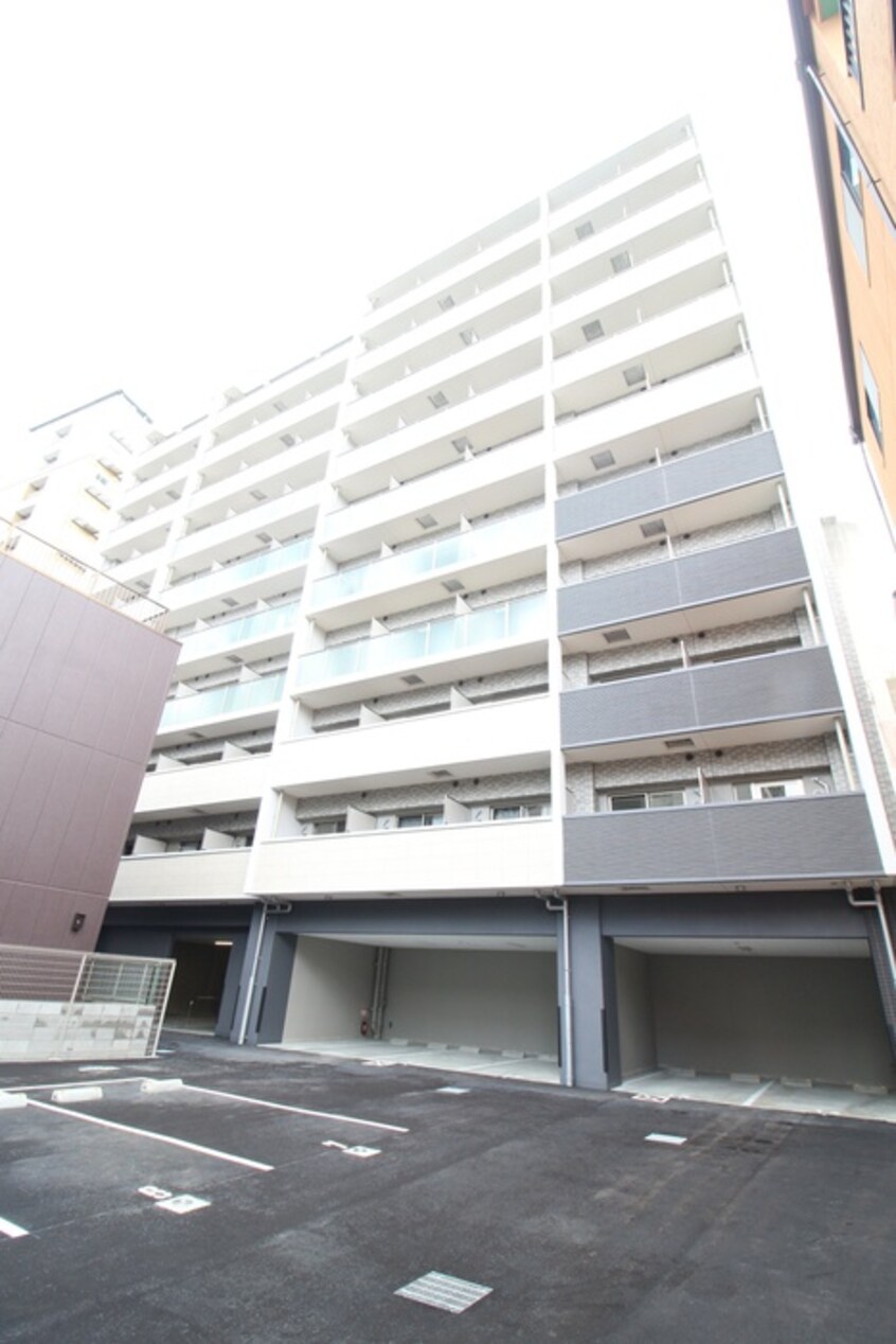 外観写真 ｴｽﾘｰﾄﾞ大阪梅田ﾘｭｸｽ(404)